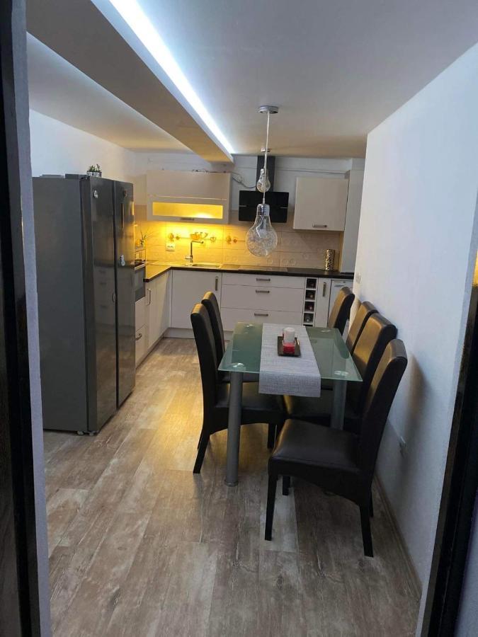 Apartament Ema Bistriţa Exteriör bild