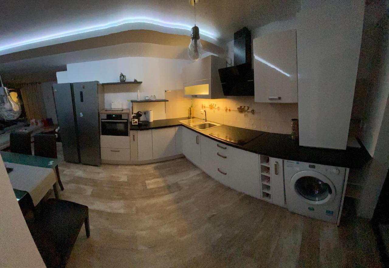 Apartament Ema Bistriţa Exteriör bild